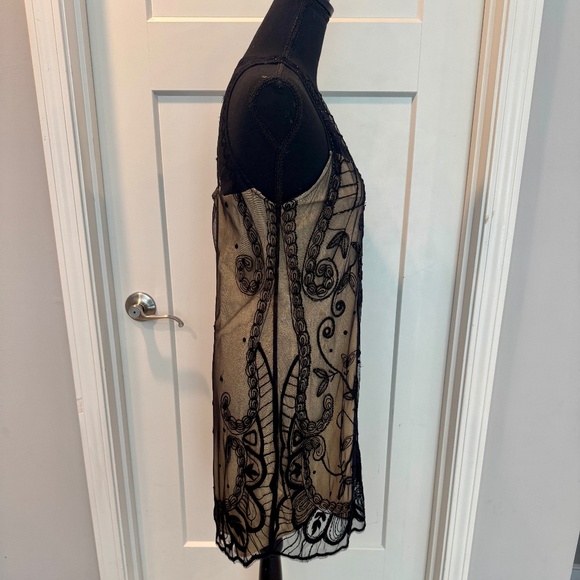 Abercrombie & Fitch Midi Cocktail Dress, L, EUC, Black with Gold Lining - Picture 8 of 9